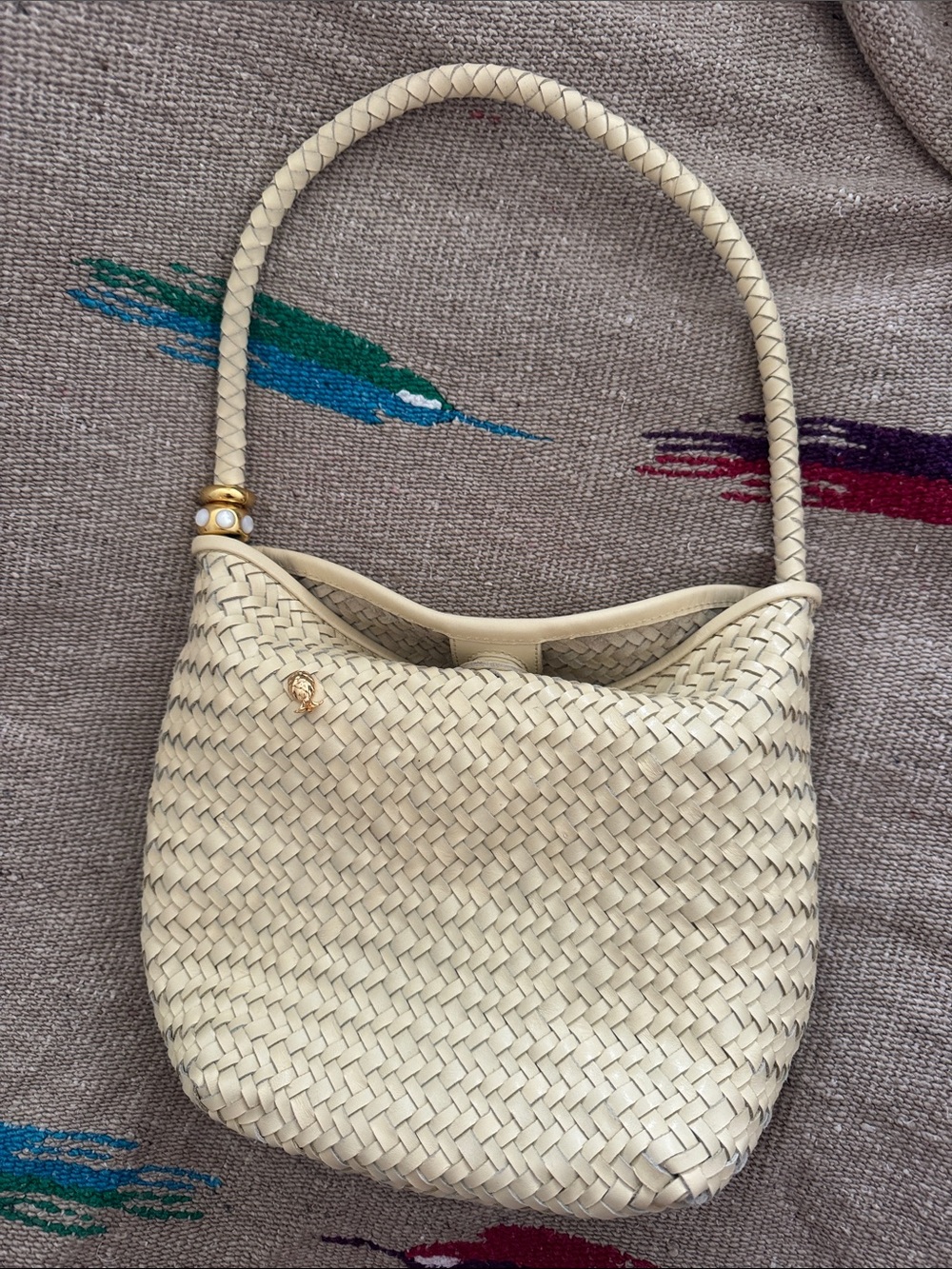 Madewell Woven Straw Bucket Bag in Natural Beige with Gold Hardware and Pin